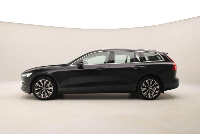 Volvo V60 B4 MOMENTUM POLESTAR REZERVACE 2.0 Momentum