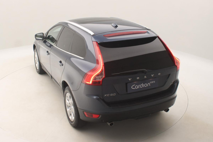 Volvo XC60 T6 AWD SUMMUM AUT REZERVACE 3.0 Summum