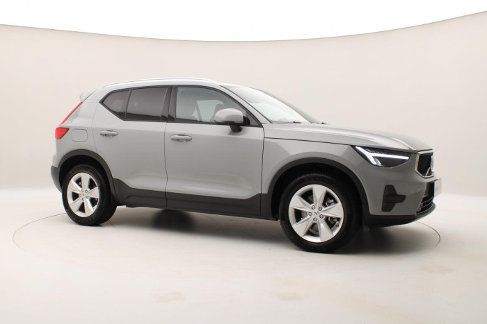 Volvo XC40 B4 PLUS CZ REZERVACE