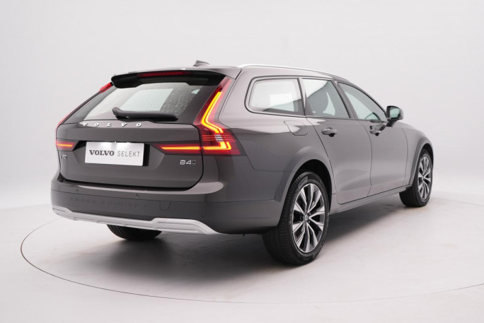 Volvo V90 CC B4 AWD PLUS AUT REZERVACE