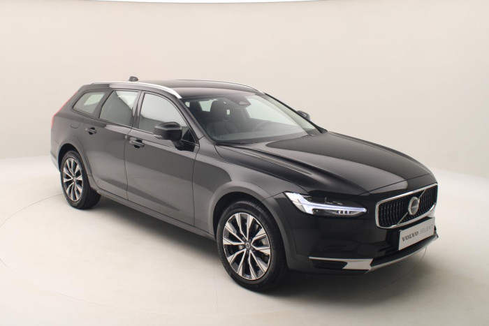 Volvo V90 CC B4 AWD PLUS AUT CZ 1.maj