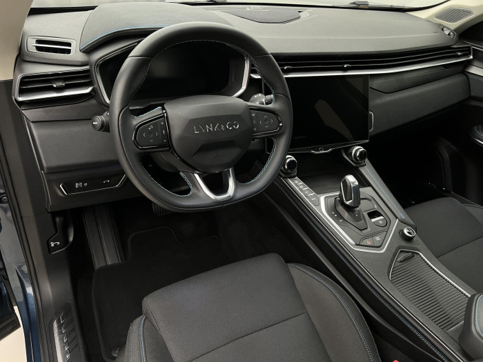 Lynk & Co 01 HEV AUT