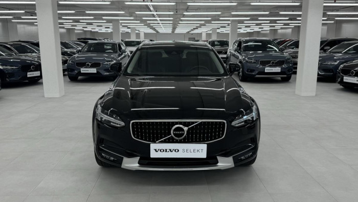 Volvo V90 CROSS COUNTRY T5 REZERVACE