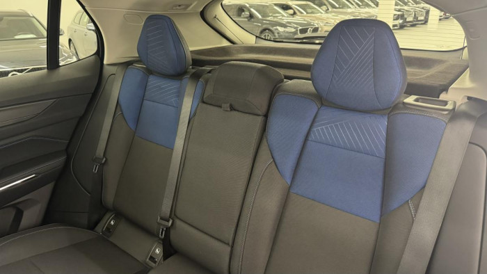 Lynk & Co 01 PHEV DCT AUT 1.maj.