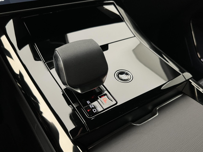 Land Rover Range Rover Sport D300 DYNAMIC SE AWD Aut 3.0 d Dynamic SE