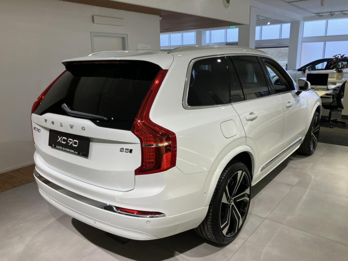Volvo XC90 B5 AWD AUT  ULTIMATE 7-míst