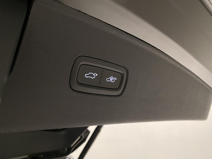 Volvo EX90 PURE ELECTRIC TWIN ULTRA 7míst