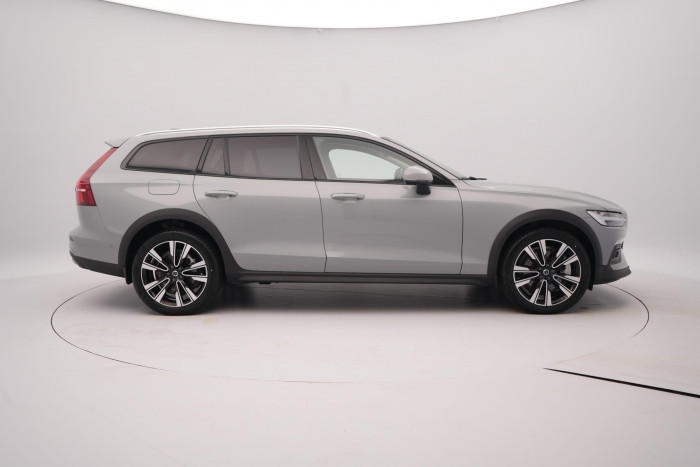 Volvo V60 CC B5 AWD BRIGHT AUT 1.maj 2.0 CC CC