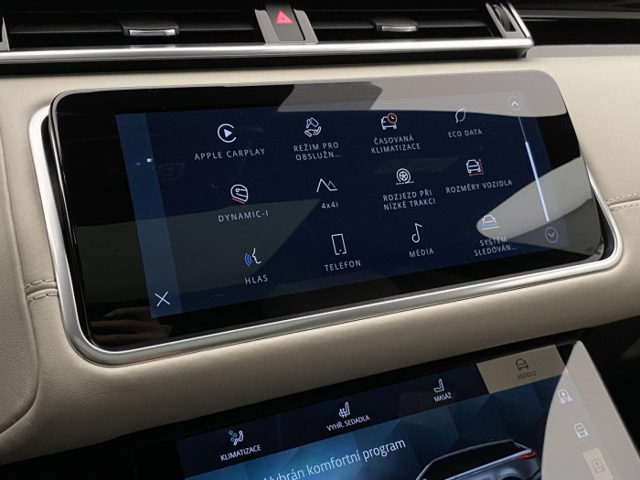 Land Rover Range Rover Velar D300 R-DYNAMIC HSE  REZERVACE 3.0 d Dynamic