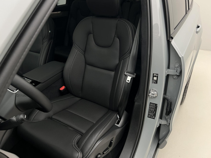 Volvo XC90 T8 AWD RECHARGE ULTRA DARK AUT