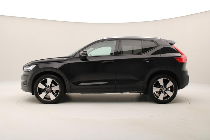 Volvo XC40 T5 AWD MOMENTUM REZERVACE 2.0 Momentum