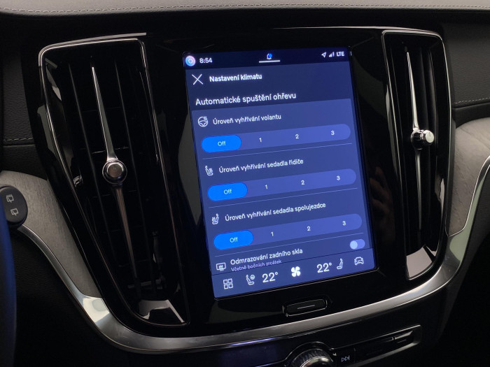 Volvo V60 T8 AWD PLUG-IN BRIGHT ULTRA CZ