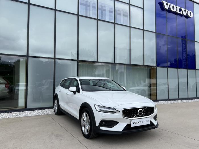 Volvo V60 CROSS COUNTRY B4 AWD Aut 1.maj