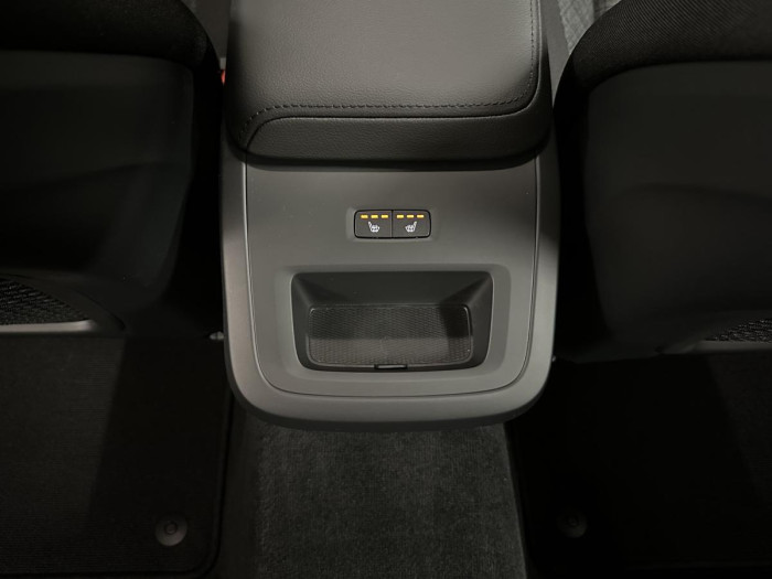 Volvo V60 B3 CORE AUT REZERVACE