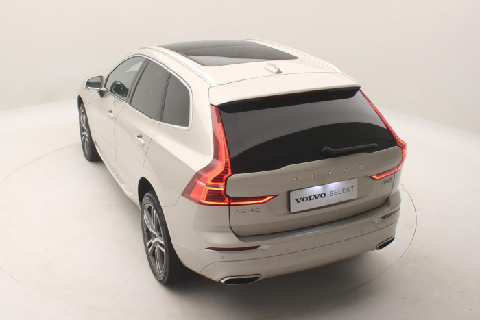 Volvo XC60 T8 AWD INSCRIPTION REZERVACE