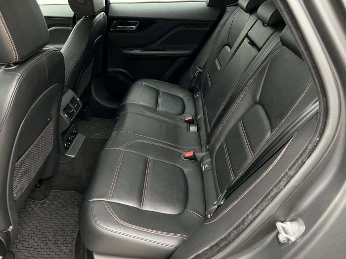 Jaguar F-Pace 20d AWD Aut CZ REZERVACE 2.0 d