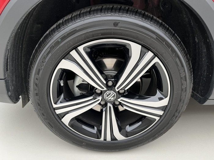 MG ZS 1.5 ESSENTIAL PLUS CZ 1.maj.