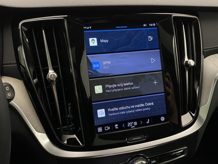 Volvo V60 CC B4 AWD ULTIMATE REZERVACE 2.0 CC CC