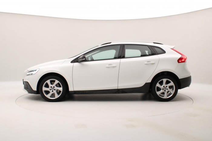 Volvo V40 CC D3 MOMENTUM REZERVACE 2.0 d CC CC Momentum