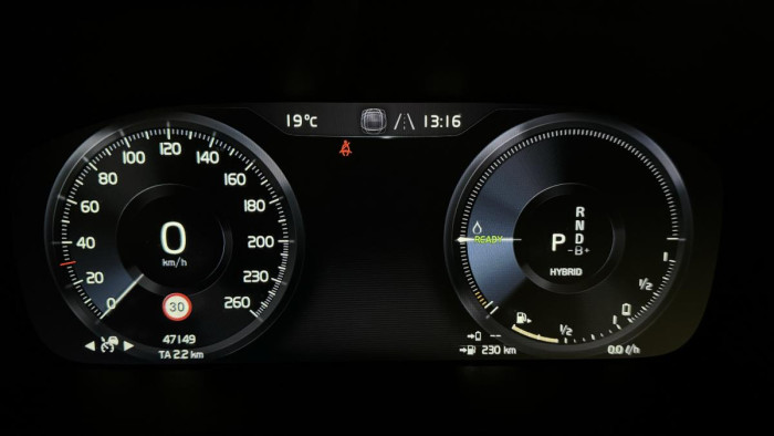 Volvo XC40 T5 TWIN ENGINE REZERVACE