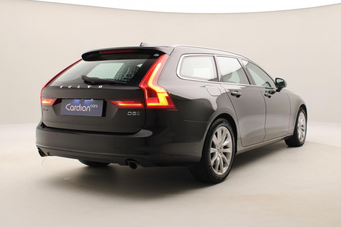 Volvo V90 D5 AWD MOMENTUM AUT CZ 2.0 d Momentum