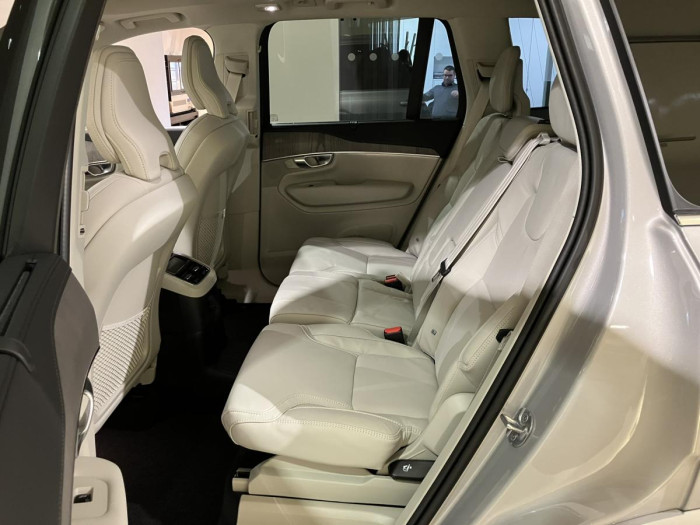 Volvo XC90 T8 AWD AUT RECHARGE BRIGH PLUS 2.0 Plus
