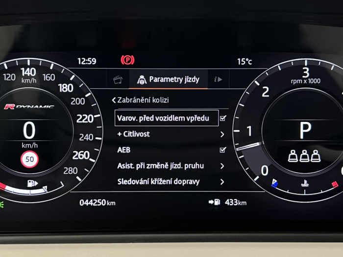 Land Rover Range Rover Velar D275 R-DYNAMIC AWD AUT CZ 3.0 d Dynamic