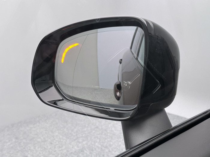 Volvo XC90 B5 AWD AUT DARK PLUS 7 míst