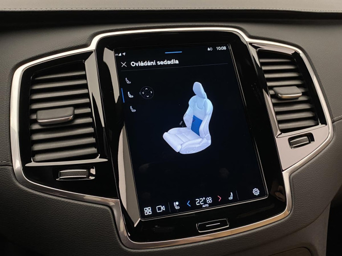 Volvo XC90 T8 AWD ULTIMATE DARK REZERVACE