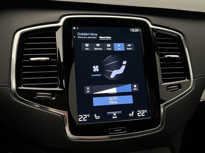 Volvo XC90 B5 AWD R-DESGIN 7MÍSTNÁ AUT CZ