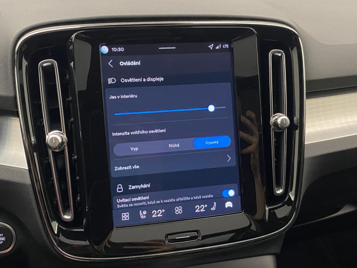 Volvo XC40 B3 AUT DARK PLUS