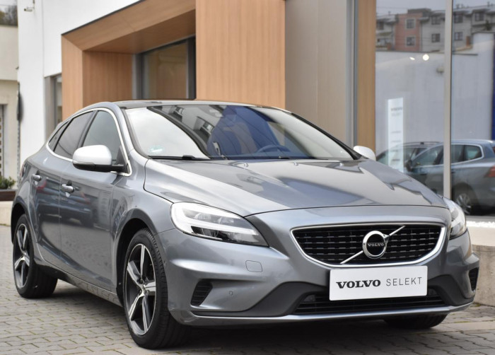 Volvo V40 T3 R-DESIGN AUT 1.maj.