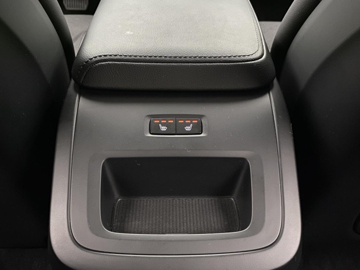 Volvo V60 B4 MOMENTUM AUT REZERVACE 2.0 Momentum