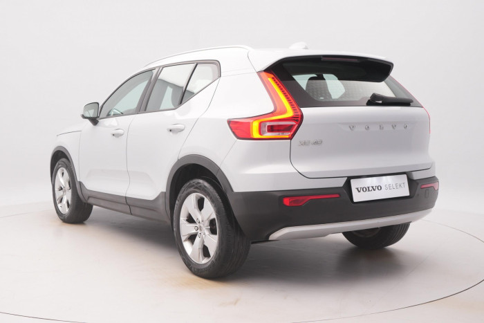 Volvo XC40 B3 MOMENTUM PRO REZERVACE 2.0 Momentum