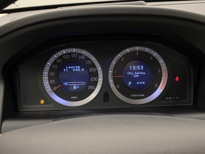 Volvo XC60 D5 AWD SUMMUM AUT CZ 2.4 d Summum