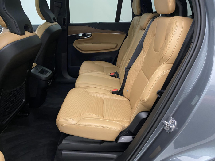 Volvo XC90 D5 AWD INSCRIPTION CZ 1. maj 2.0 d