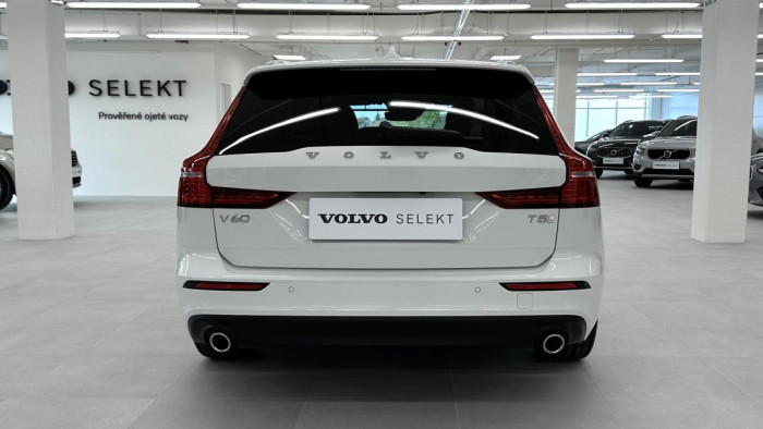 Volvo V60 T5 MOMENTUM POLESTAR REZERVACE 2.0 Momentum