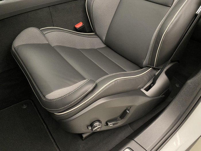 Volvo XC60 B5 AWD AUT PLUS BLACK EDITION