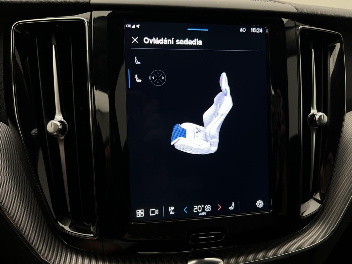 Volvo XC60 B4 AWD PLUS DARK AUT 1.maj.