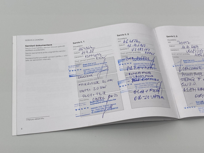 Volvo XC40 B4 MOMENTUM AUT CZ 2.0 Momentum