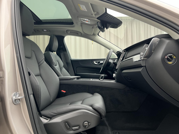 Volvo XC60 T6 AWD RECHARGE PLUS BRIGHT