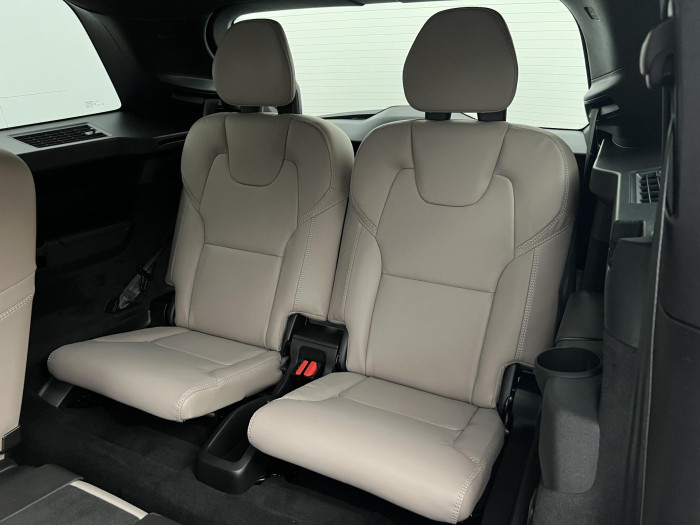 Volvo XC90 T8 AWD RECHARGE DARK PLUS AUT