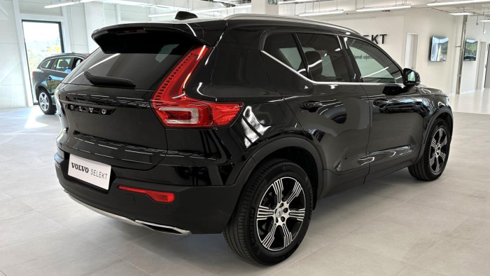 Volvo XC40 D3 INSCRIPTION REZERVACE 2.0 d