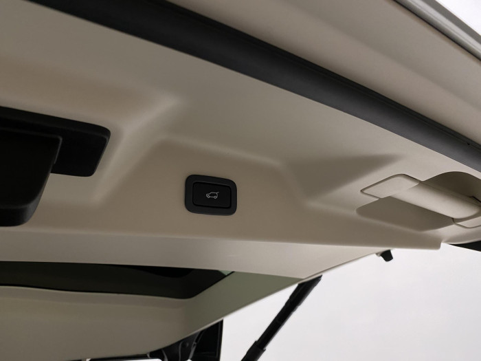 Land Rover Range Rover 5.0 S/C V8 VOGUE REZERVACE 5.0 V8