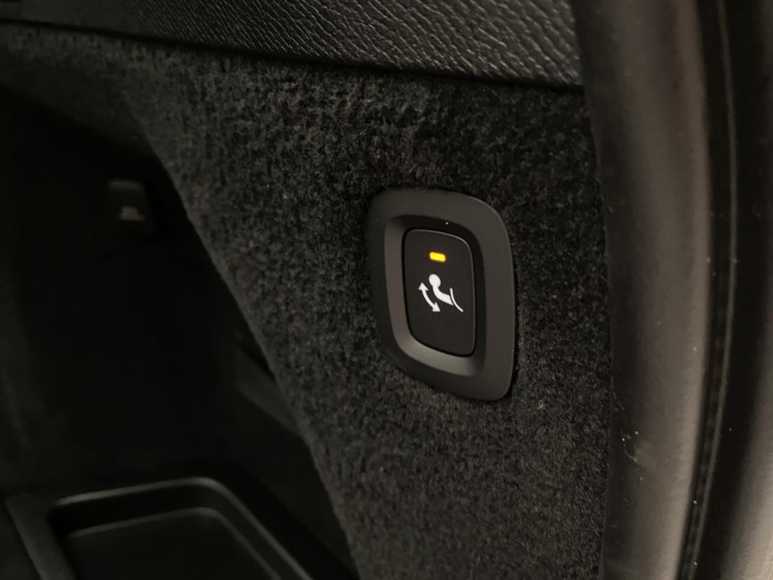 Volvo XC90 B5 AWD INSCRIPTION REZERVACE