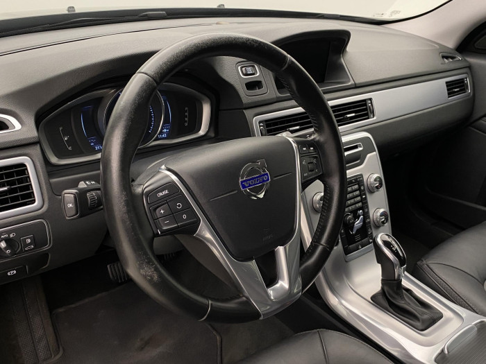 Volvo XC70 D4 AWD SUMMUM AUT CZ 2.4 d Summum