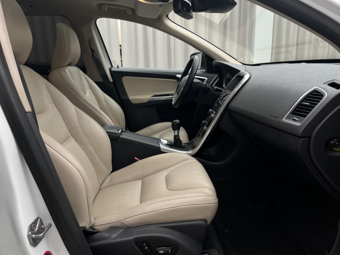 Volvo XC60 D4 AWD SUMMUM 2.4 d Summum