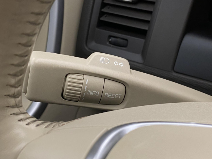 Volvo XC60 D5 AWD SUMMUM AUT CZ 2.4 d Summum