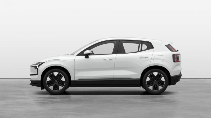 Volvo EX30 PURE ELECTRIC RECHAR. CORE RWD