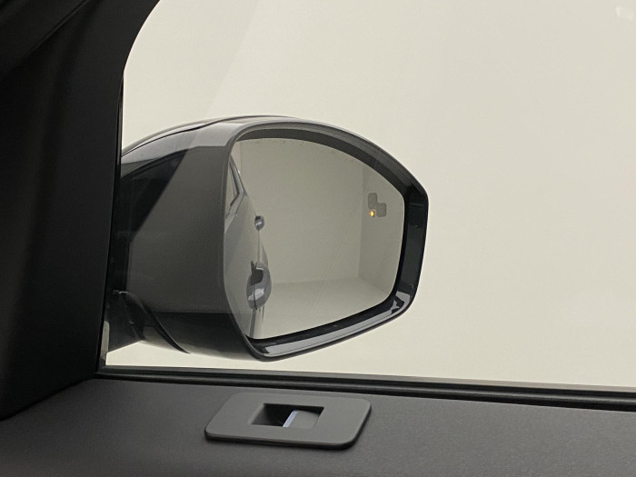 Land Rover Discovery Sport D200 R-DYNAMIC SE AWD AUT 2.0 d Dynamic SE